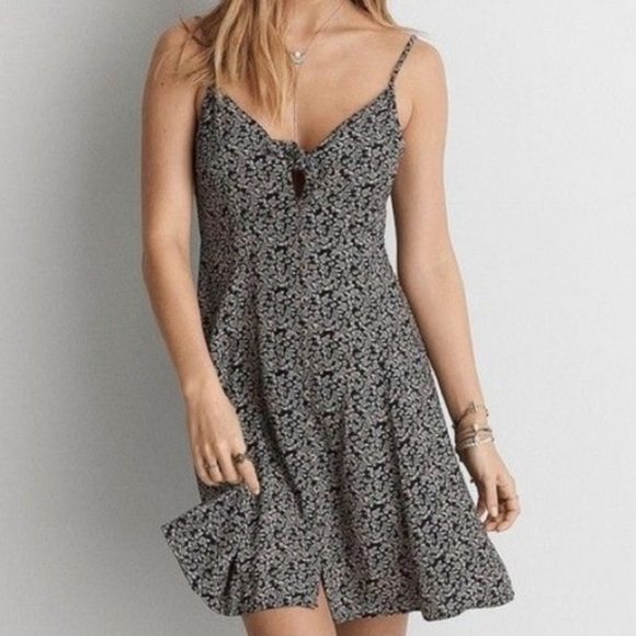American Eagle Outfitters Floral Mini Sundress โ Size L - Picture 1 of 14